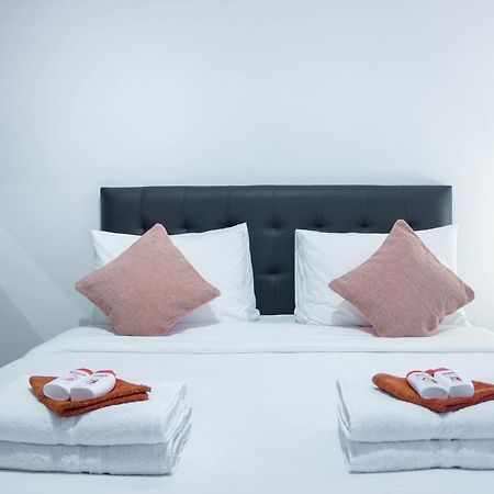 The Cupcake Suites Jakarta Extérieur photo